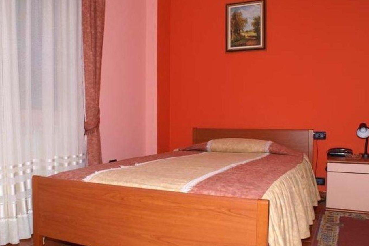 Art Hotel Nirvana Тирана Экстерьер фото