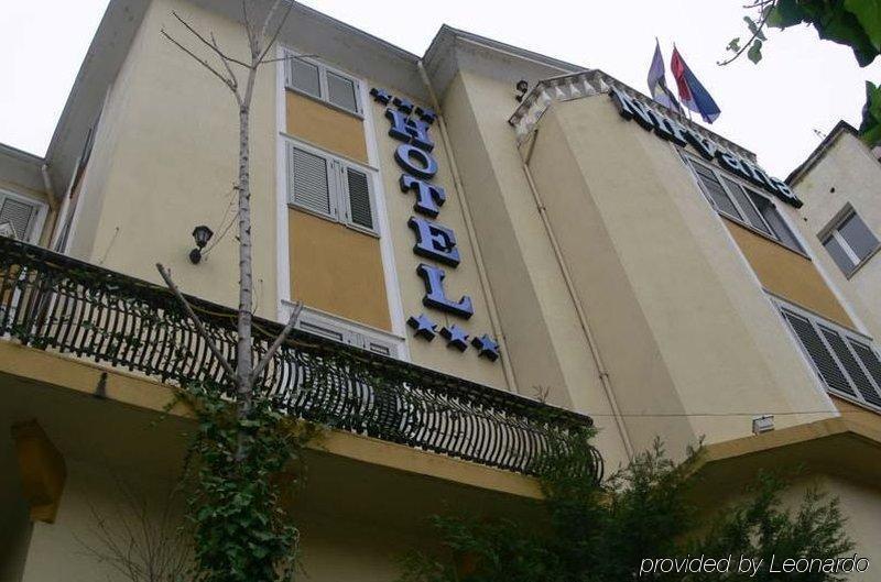 Art Hotel Nirvana Тирана Экстерьер фото